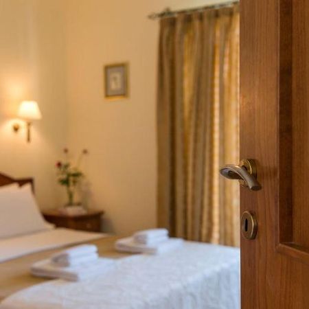 Antilia Apartments Tavronitis Екстериор снимка