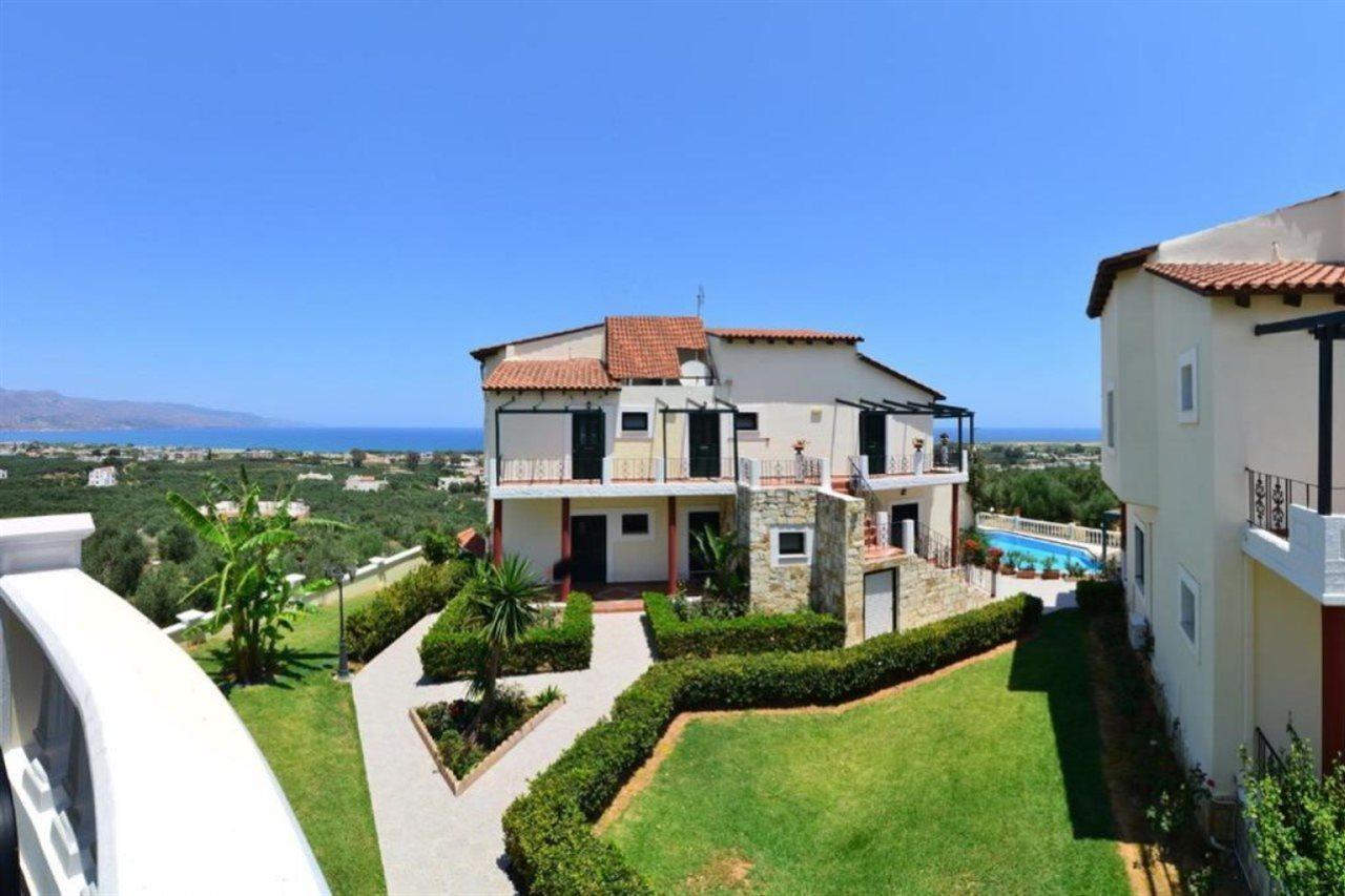 Antilia Apartments Tavronitis Екстериор снимка