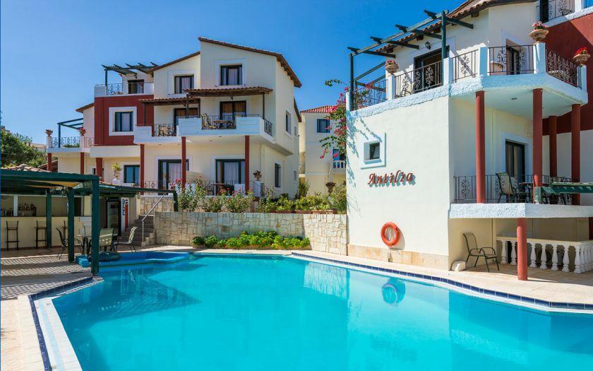Antilia Apartments Tavronitis Екстериор снимка